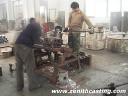 tiltable gravity casting machine